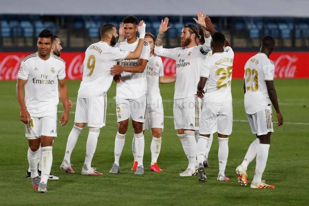 TA评26世界杯百大球星：姆巴佩第1，梅西第8，C罗第25（TA评选2026世界杯百大球星：姆巴佩登顶，梅西第8，C罗第25）