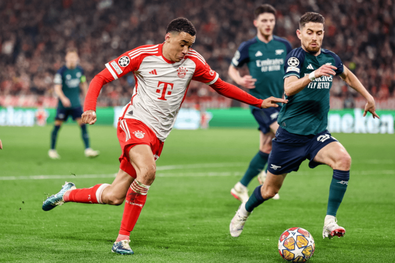 喀麦隆主帅：埃永有潜力为巴萨效力，他和埃托奥的类型不同（喀麦隆主教练：埃永具备为巴萨效力的潜质，与埃托奥风格不同）