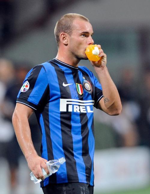 曼奇尼谈带伤比赛：除非把我腿弄断，否则别想让我离场（曼奇尼谈伤中坚持：非断腿不下场）