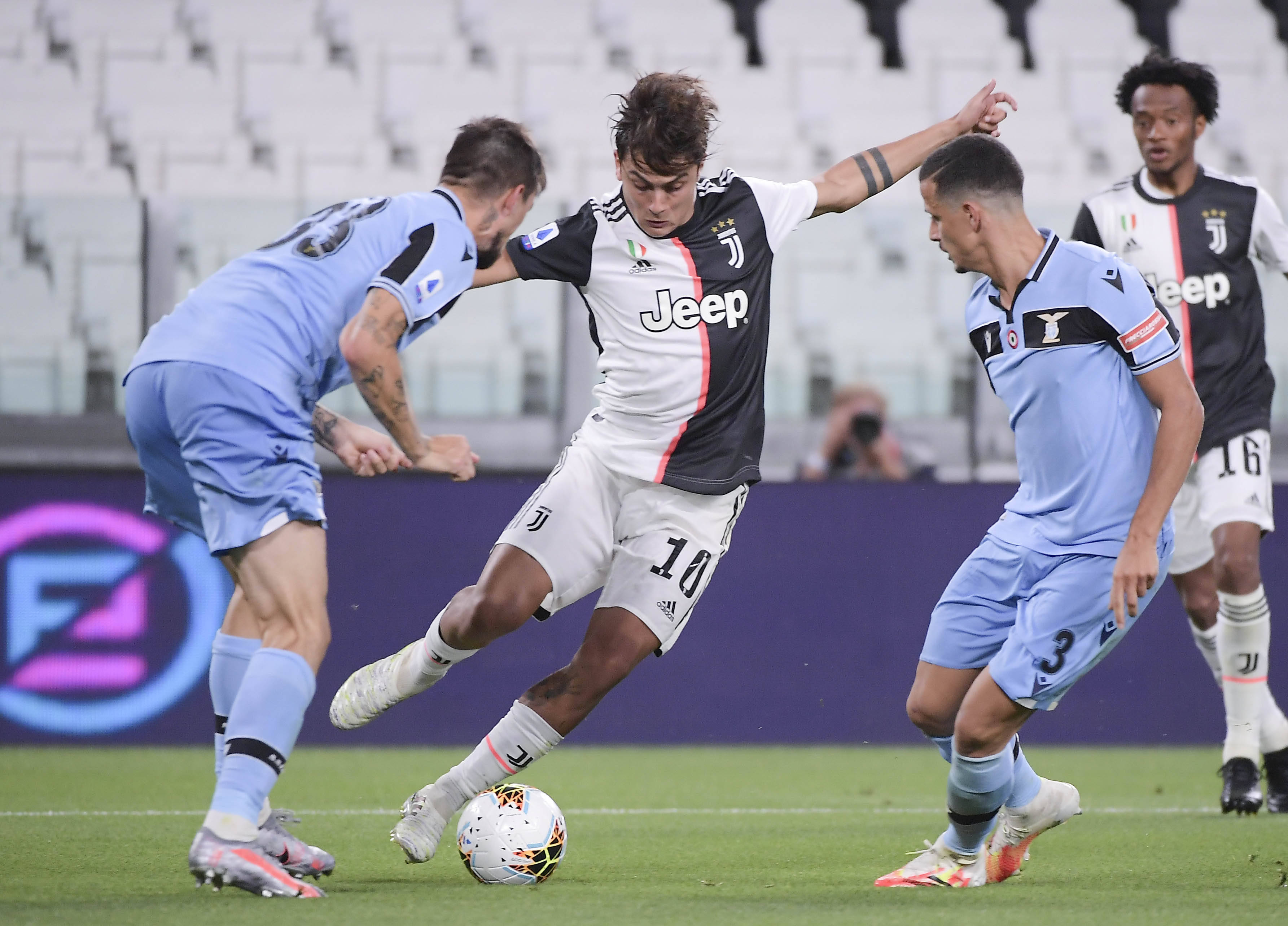 伤愈复出，卡瓦尼时隔两个月再次代表博卡出场并打进一粒点球（复出即破门：卡瓦尼两月后重返博卡并点射建功）